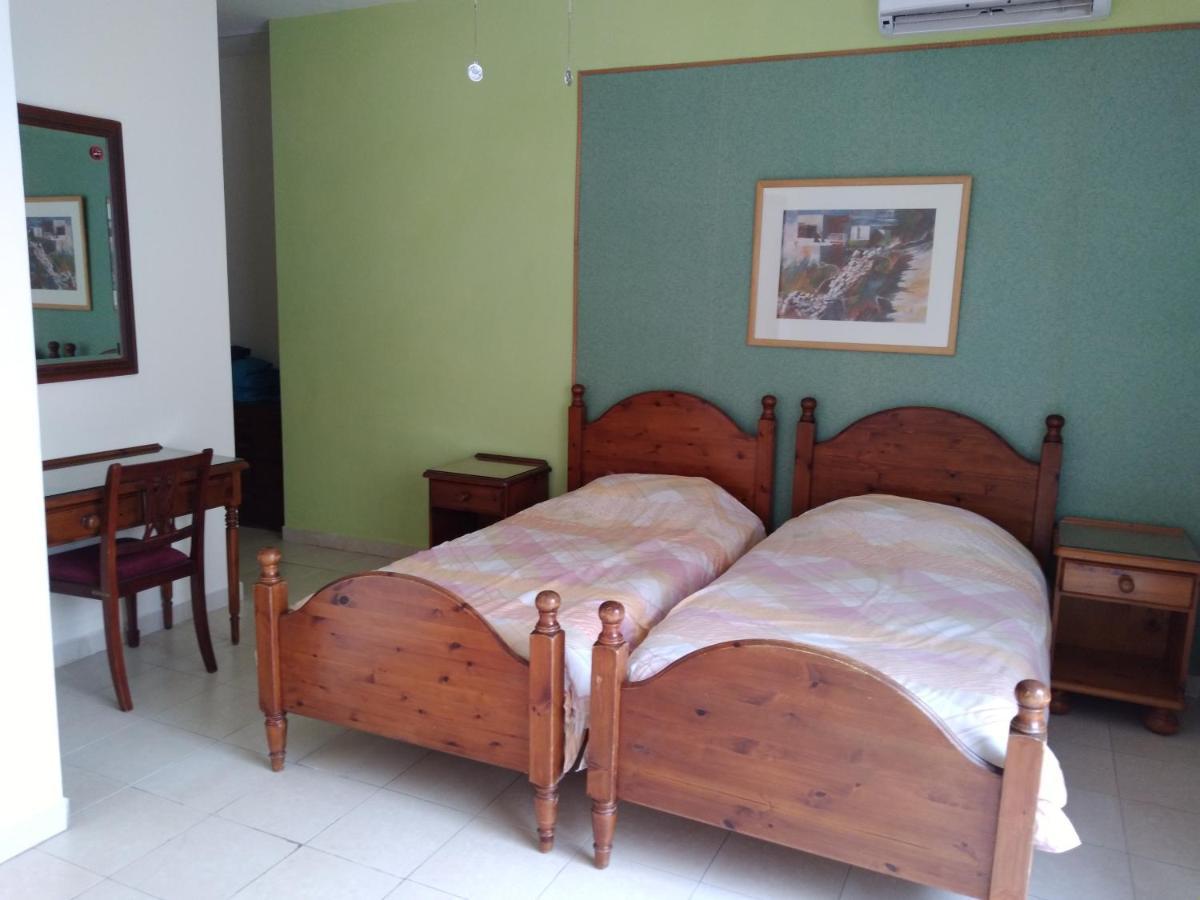Seafront Akwador Hotell Marsaskala Exteriör bild