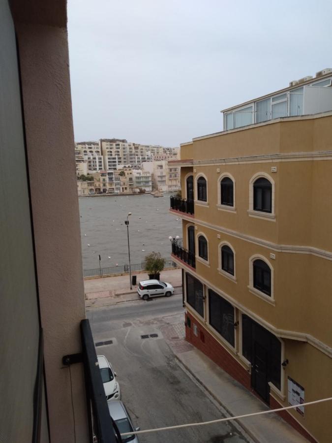 Seafront Akwador Hotell Marsaskala Exteriör bild