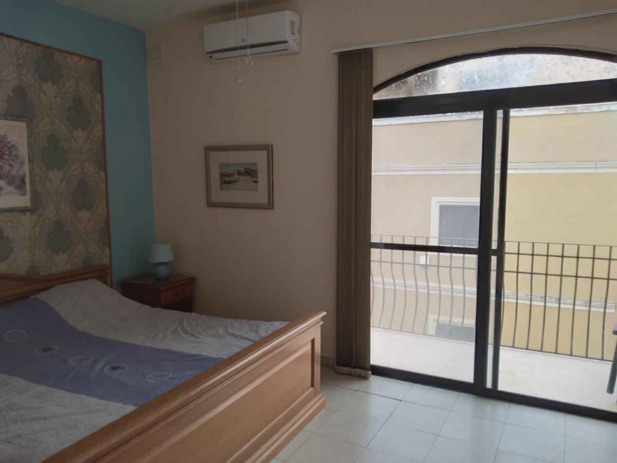 Seafront Akwador Hotell Marsaskala Exteriör bild