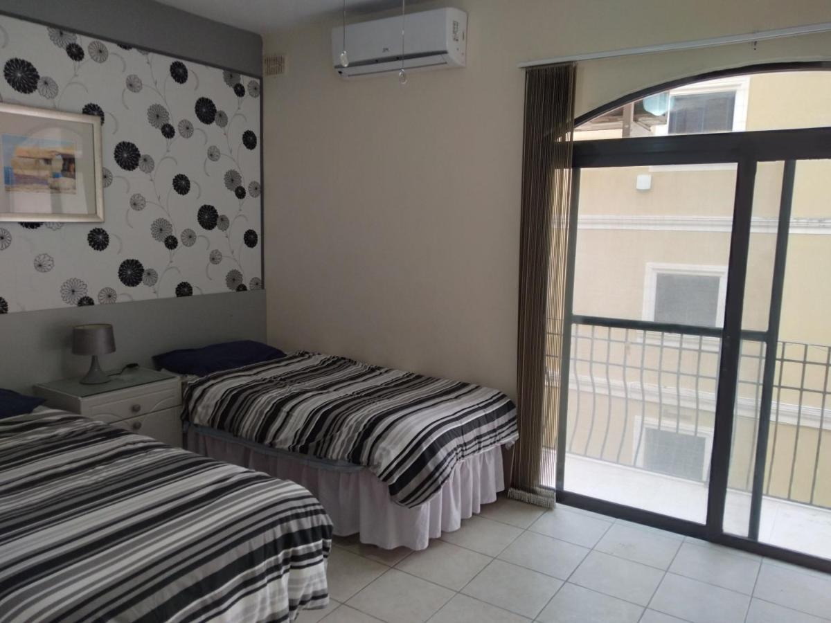 Seafront Akwador Hotell Marsaskala Exteriör bild